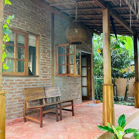 Appartement Santai House à Tetebatu Extérieur photo