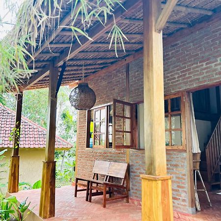 Appartement Santai House à Tetebatu Extérieur photo