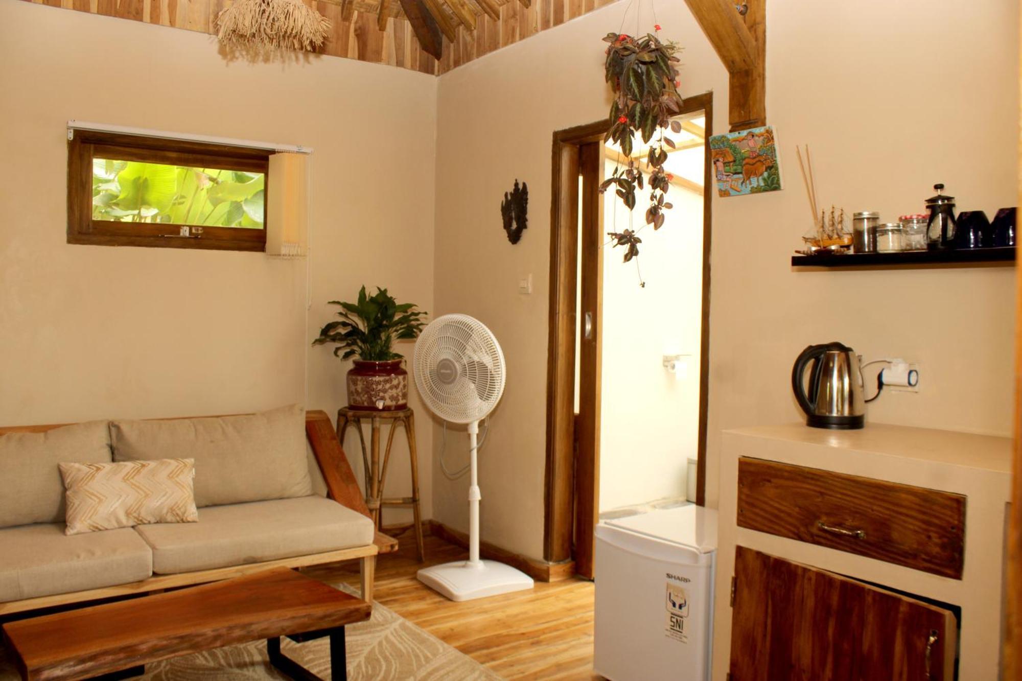 Appartement Santai House à Tetebatu Extérieur photo